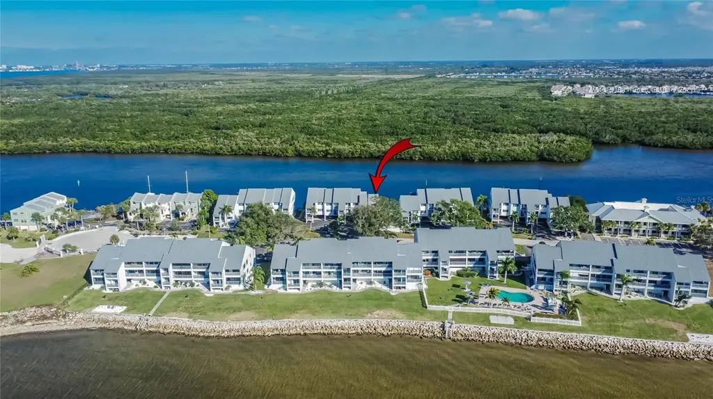 813 Bahia Del Sol Drive Ruskin FL 33570