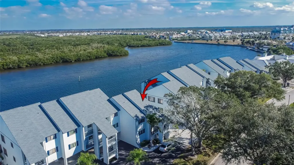 813 Bahia Del Sol Drive Ruskin FL 33570