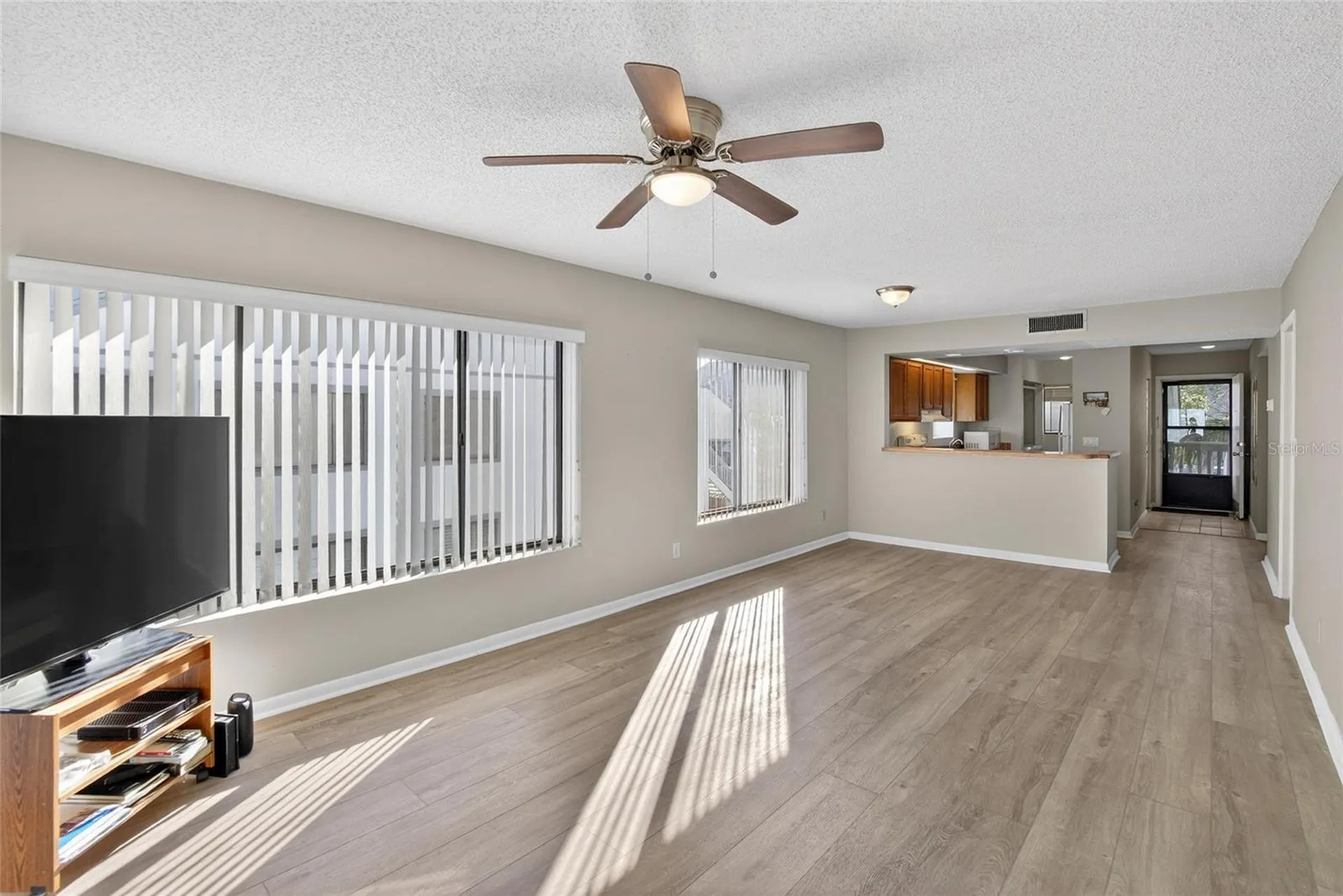 813 Bahia Del Sol Drive Ruskin FL 33570