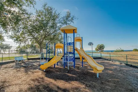 813 Bahia Del Sol Drive Ruskin FL 33570