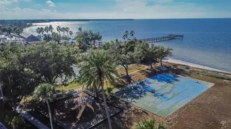 813 Bahia Del Sol Drive Ruskin FL 33570