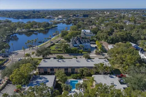 100 Grand Boulevard Tarpon Springs FL 34689