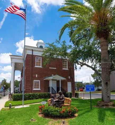 100 Grand Boulevard Tarpon Springs FL 34689