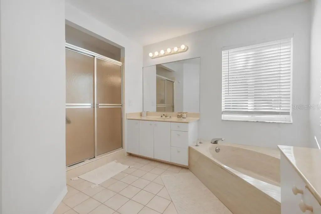 6101 W 34th Street W Bradenton FL 34210