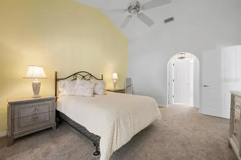 6101 W 34th Street W Bradenton FL 34210