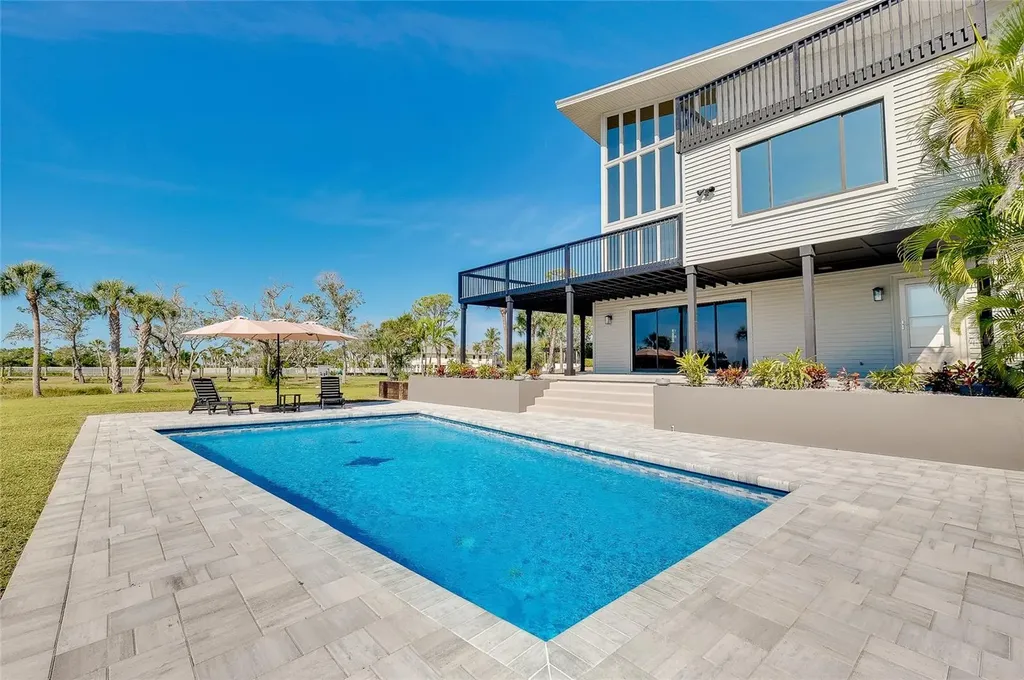 1089 Bayshore Drive Englewood FL 34223
