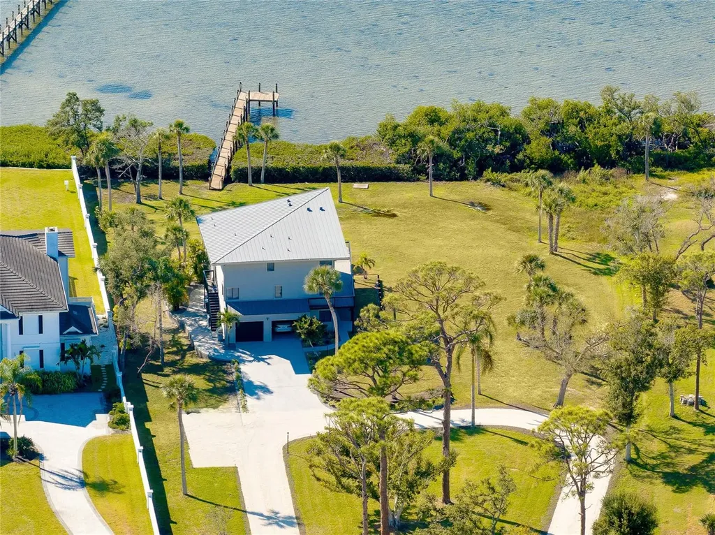 1089 Bayshore Drive Englewood FL 34223