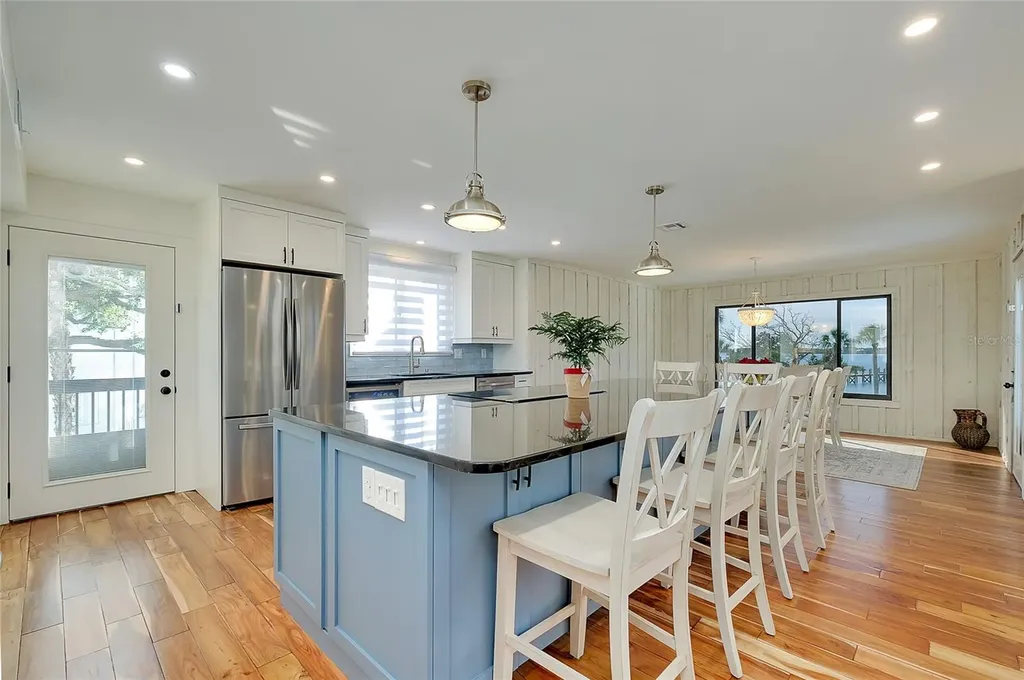 1089 Bayshore Drive Englewood FL 34223