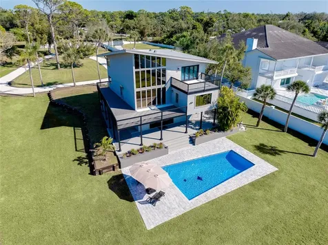 1089 Bayshore Drive Englewood FL 34223