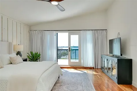 1089 Bayshore Drive Englewood FL 34223