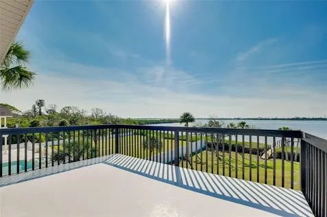 1089 Bayshore Drive Englewood FL 34223