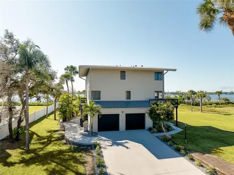 1089 Bayshore Drive Englewood FL 34223