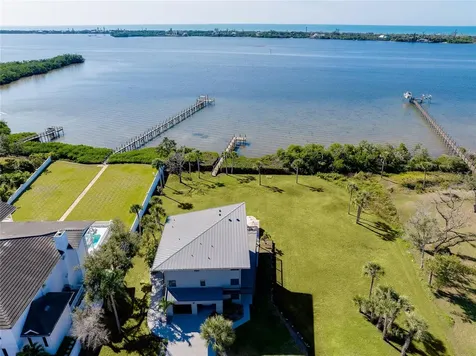 1089 Bayshore Drive Englewood FL 34223