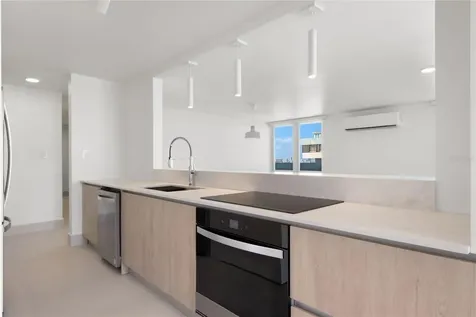 4123 Isla Verde Ave, Waldorf Tower Carolina PR 00979