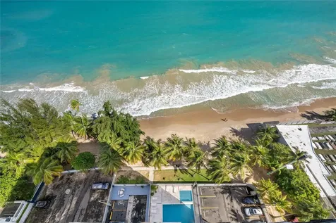 4123 Isla Verde Ave, Waldorf Tower Carolina PR 00979