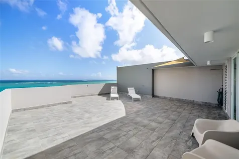 4123 Isla Verde Ave, Waldorf Tower Carolina PR 00979