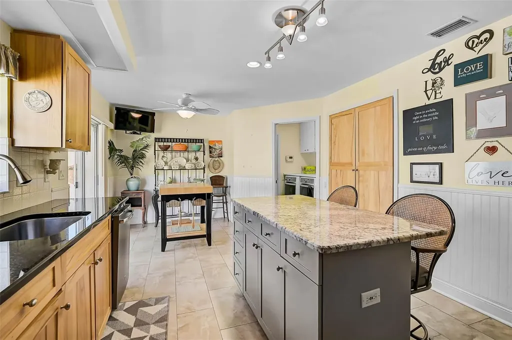 4041 Murfield Drive E Bradenton FL 34203