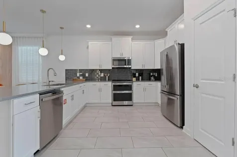 2924 Penelope Loop Kissimmee FL 34746