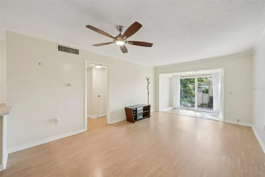 404 Cordova Green Seminole FL 33777