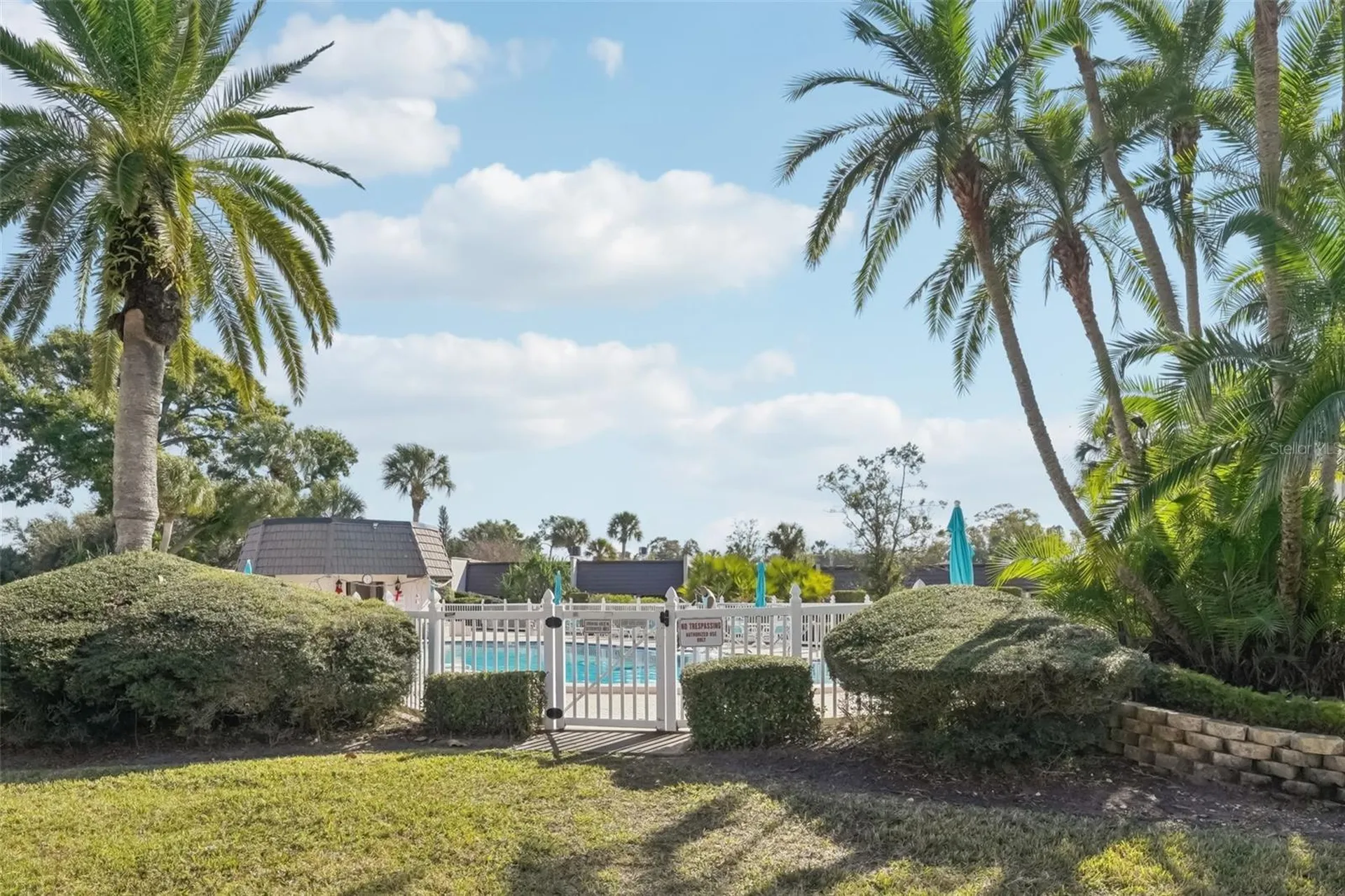 404 Cordova Green Seminole FL 33777
