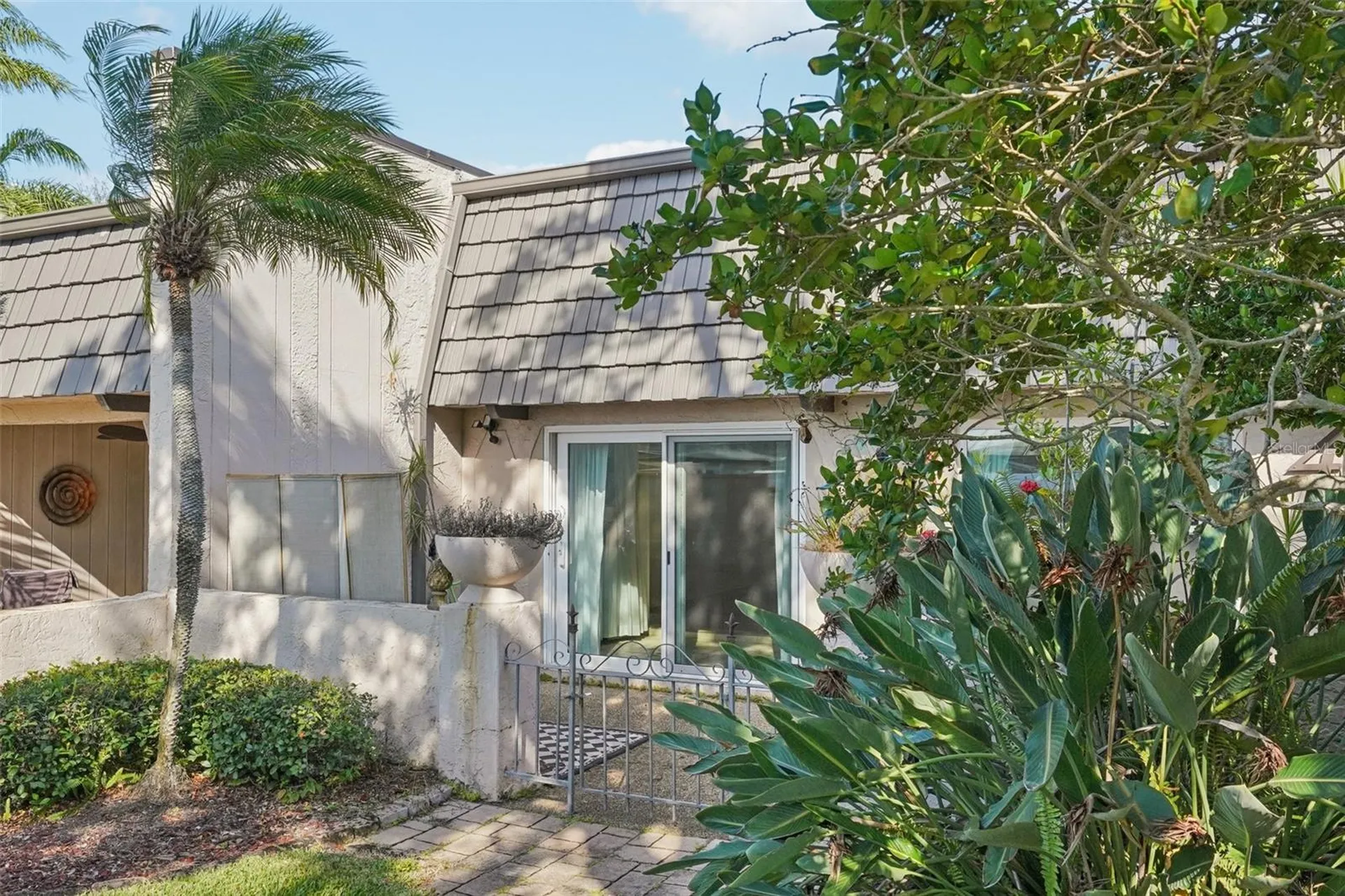 404 Cordova Green Seminole FL 33777