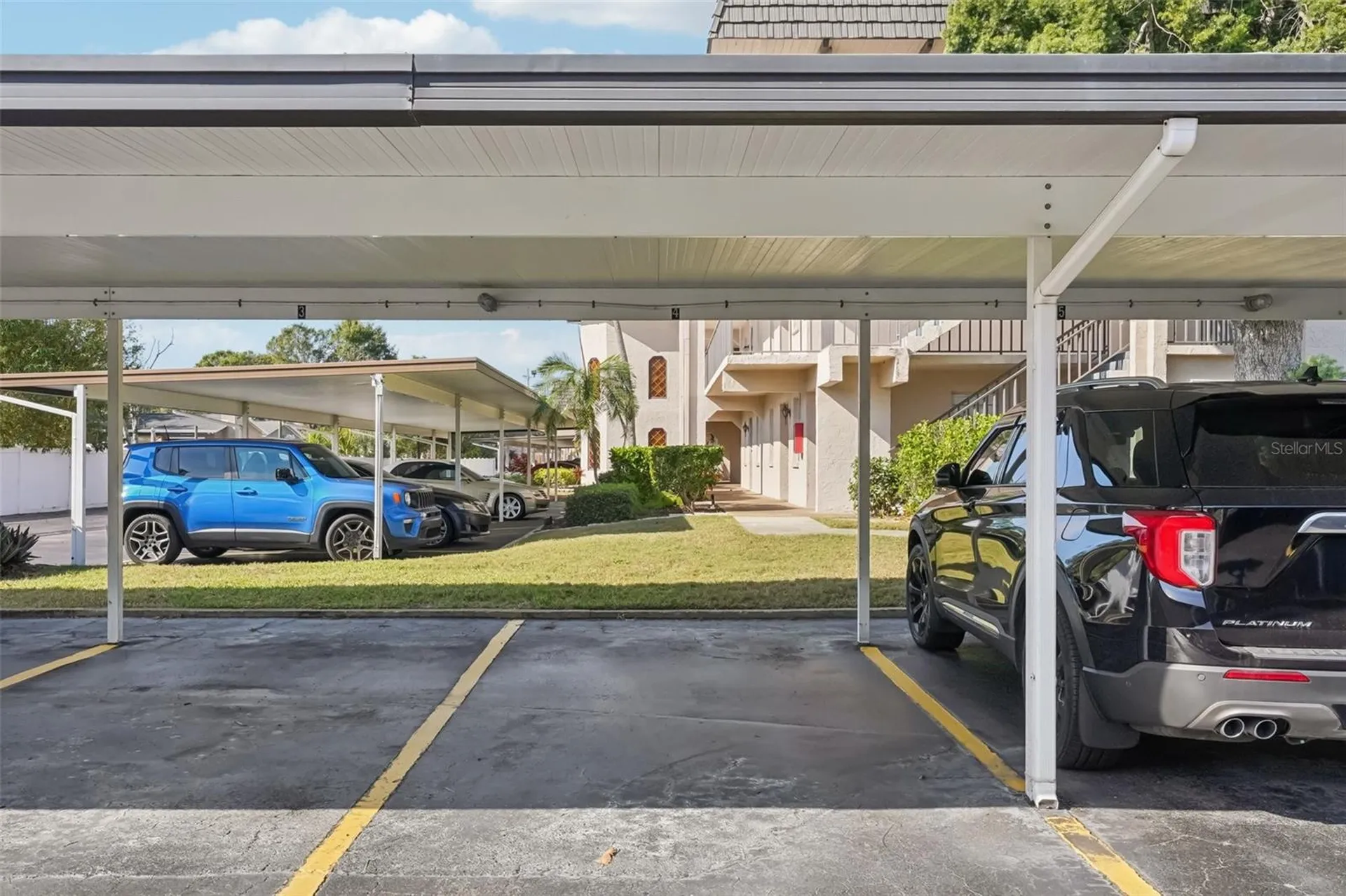 404 Cordova Green Seminole FL 33777