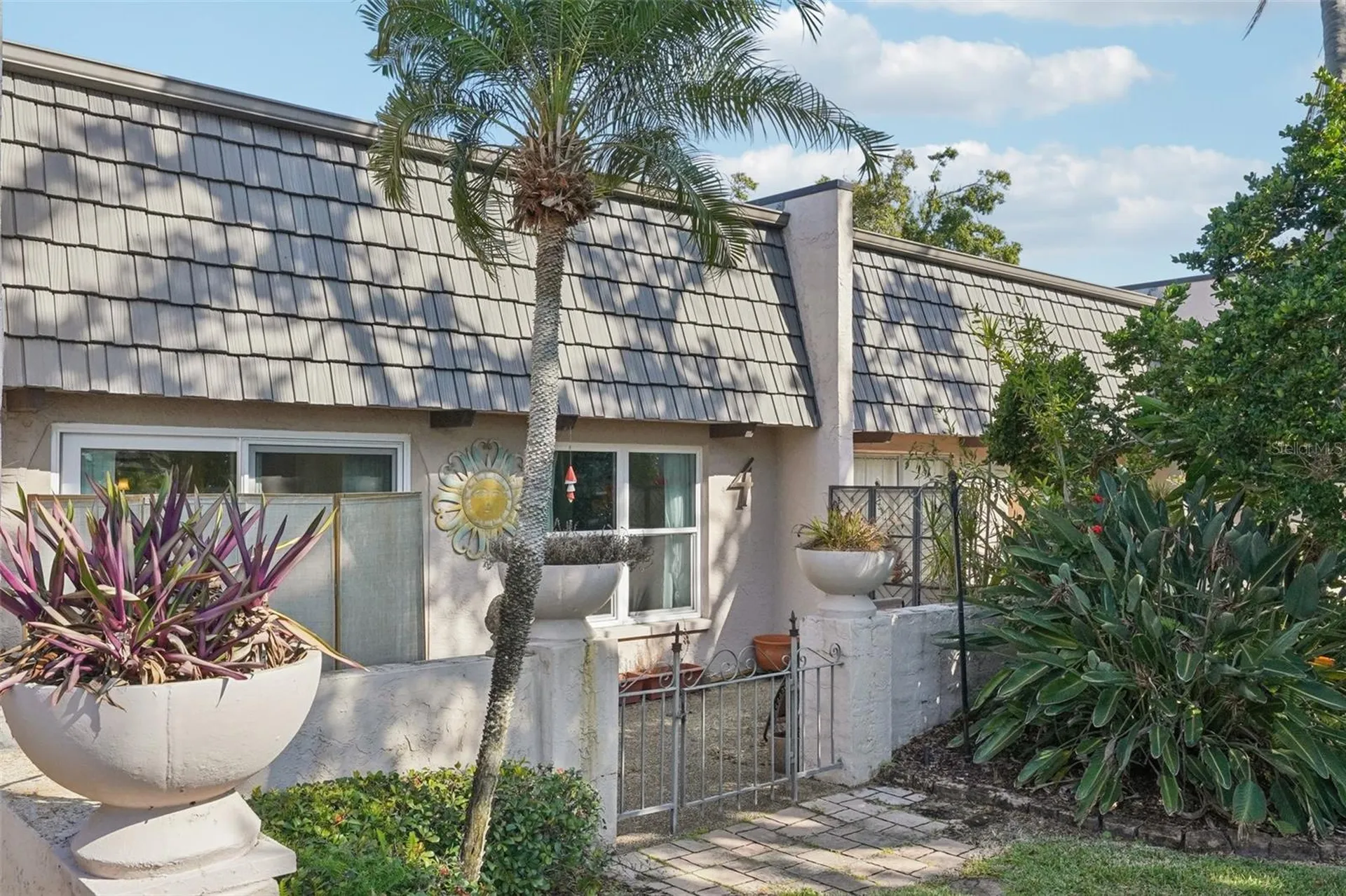 404 Cordova Green Seminole FL 33777
