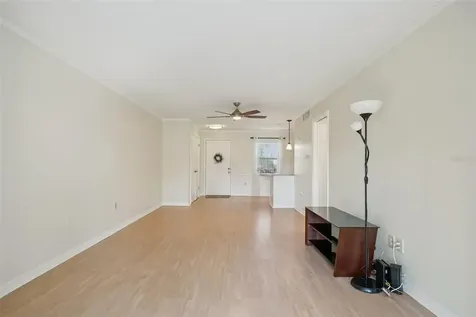 404 Cordova Green Seminole FL 33777