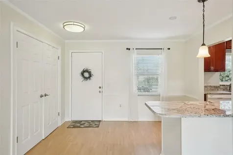 404 Cordova Green Seminole FL 33777