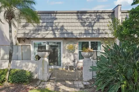 404 Cordova Green Seminole FL 33777