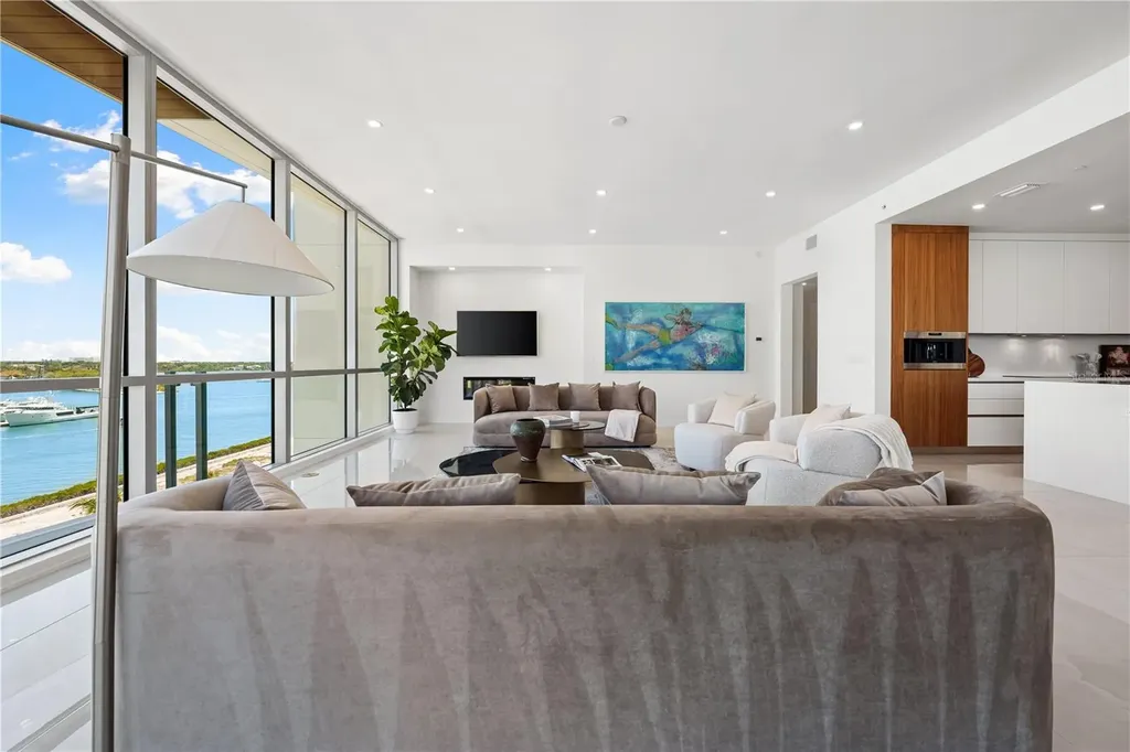 111 Golden Gate Sarasota FL 34236