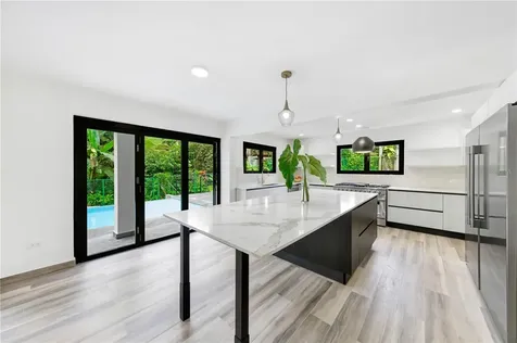 15 San Isaac Street San Juan PR 00927