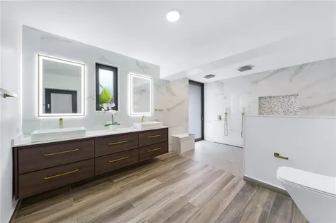 15 San Isaac Street San Juan PR 00927