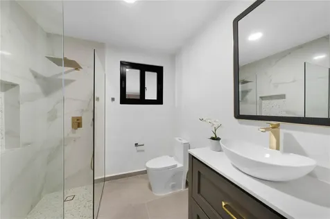 15 San Isaac Street San Juan PR 00927