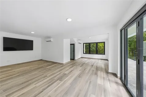 15 San Isaac Street San Juan PR 00927