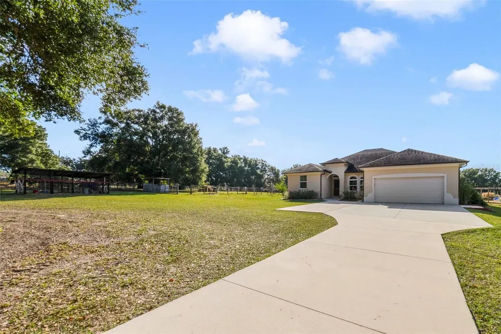 37041 N Thrill Hill Road Eustis FL 32736