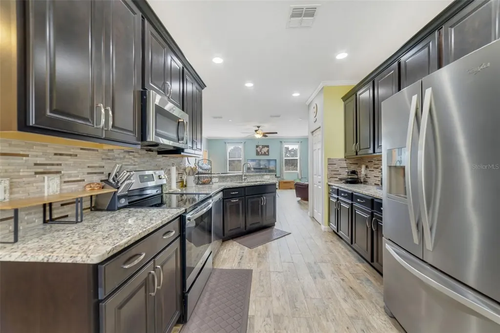 37041 N Thrill Hill Road Eustis FL 32736