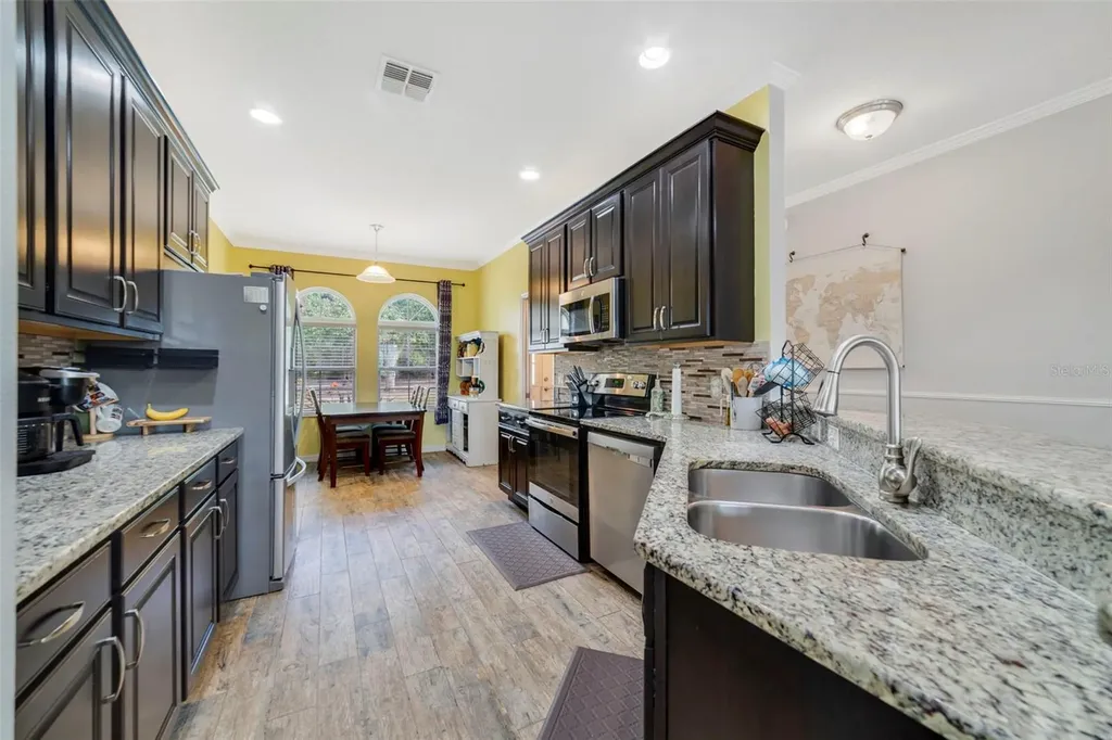 37041 N Thrill Hill Road Eustis FL 32736