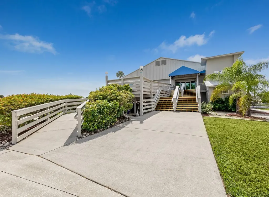 528 Tampico Drive North Port FL 34287