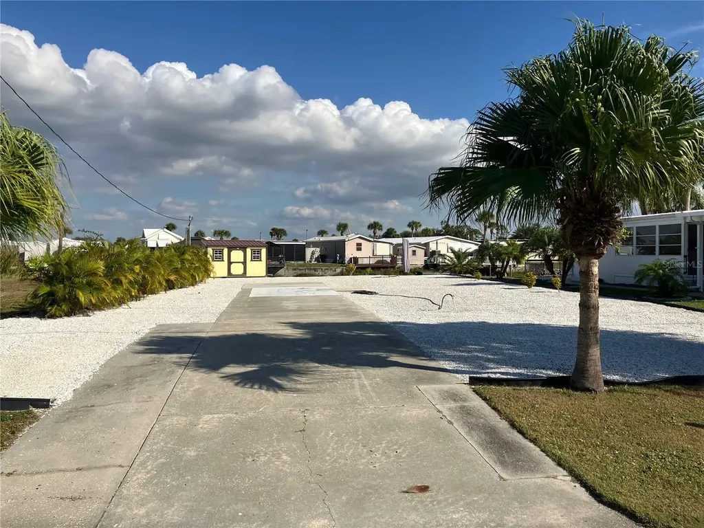 1447 Flamingo Drive Englewood FL 34224