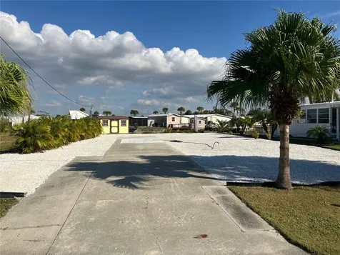 1447 Flamingo Drive Englewood FL 34224
