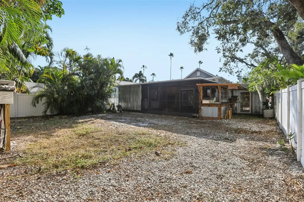 416 Wildwood Way Belleair FL 33756