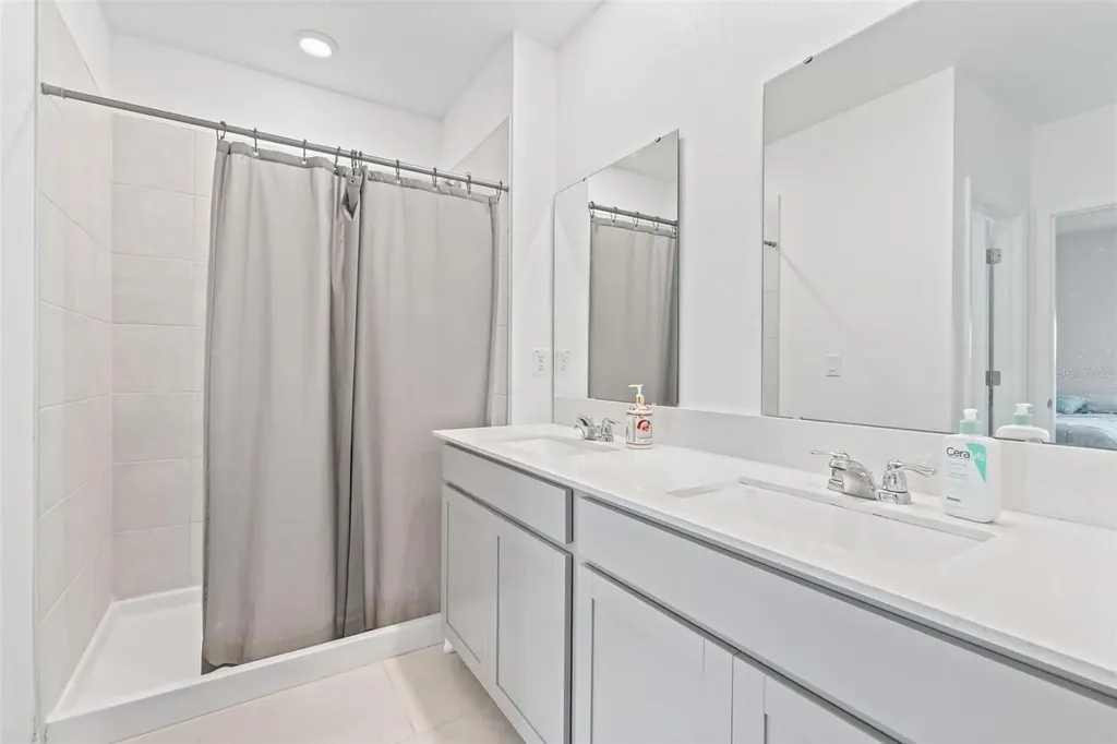 360 Loch Court Davenport FL 33837