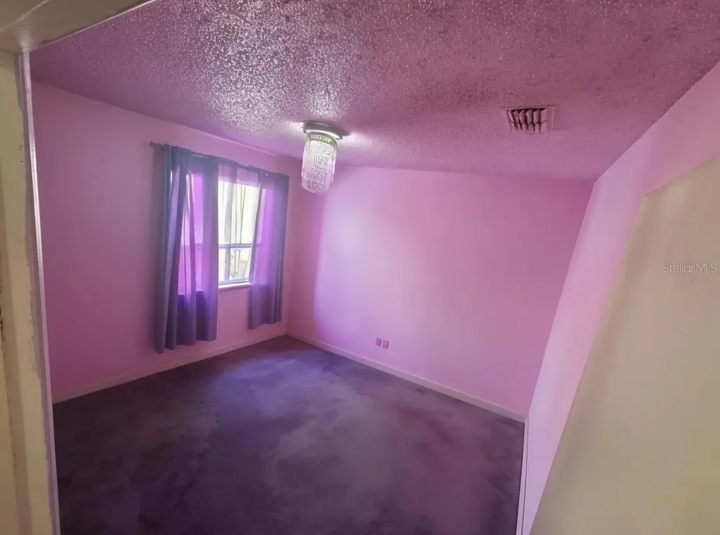 299 Indian Point Circle Kissimmee FL 34746