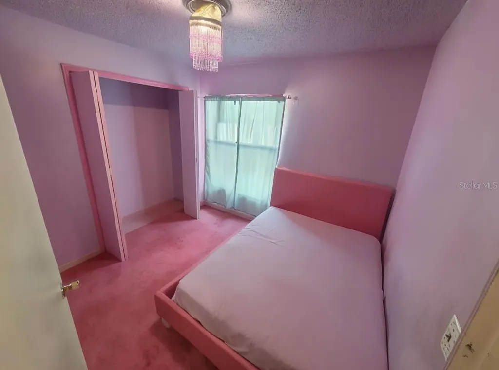 299 Indian Point Circle Kissimmee FL 34746