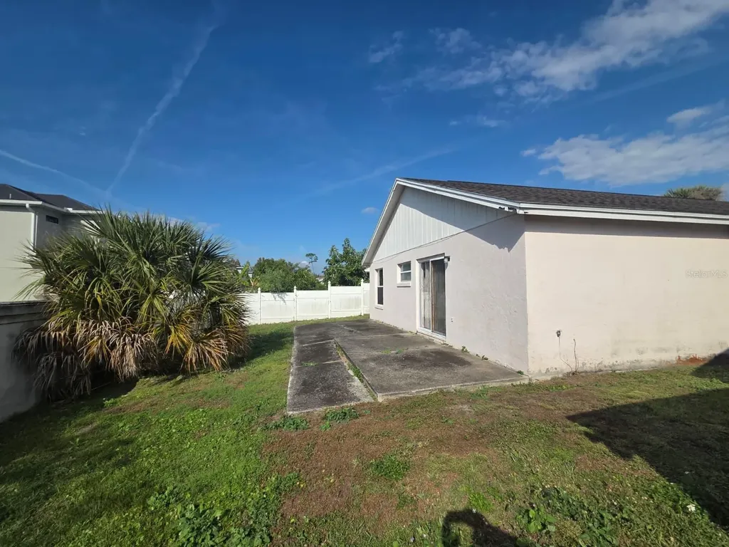 299 Indian Point Circle Kissimmee FL 34746