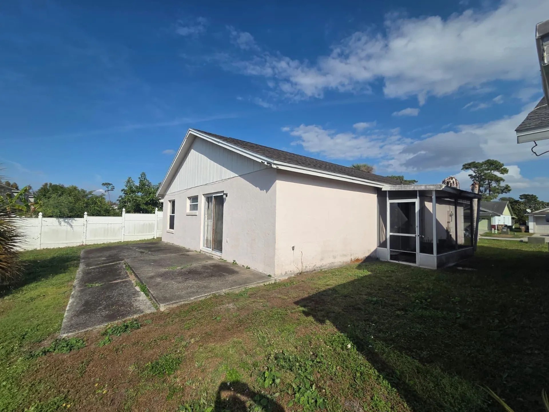 299 Indian Point Circle Kissimmee FL 34746