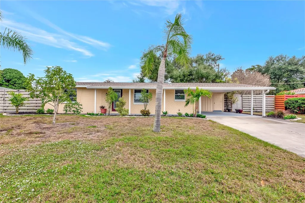 2707 Bigelow Drive Sarasota FL 34239