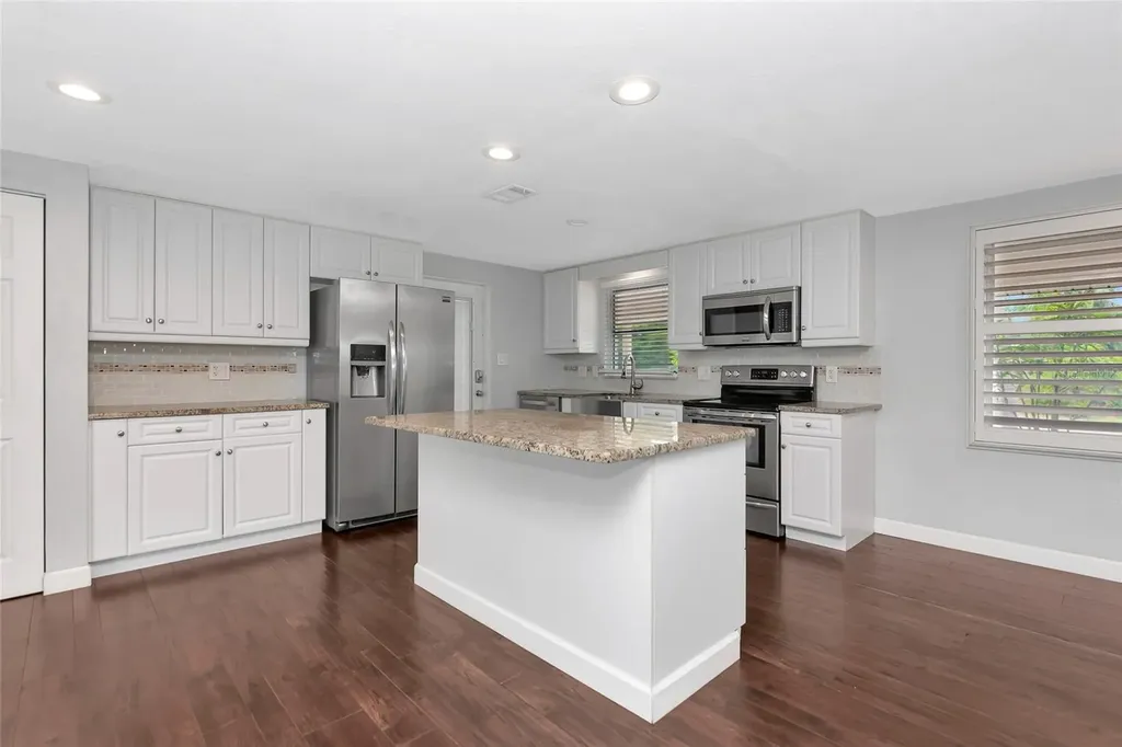 2707 Bigelow Drive Sarasota FL 34239