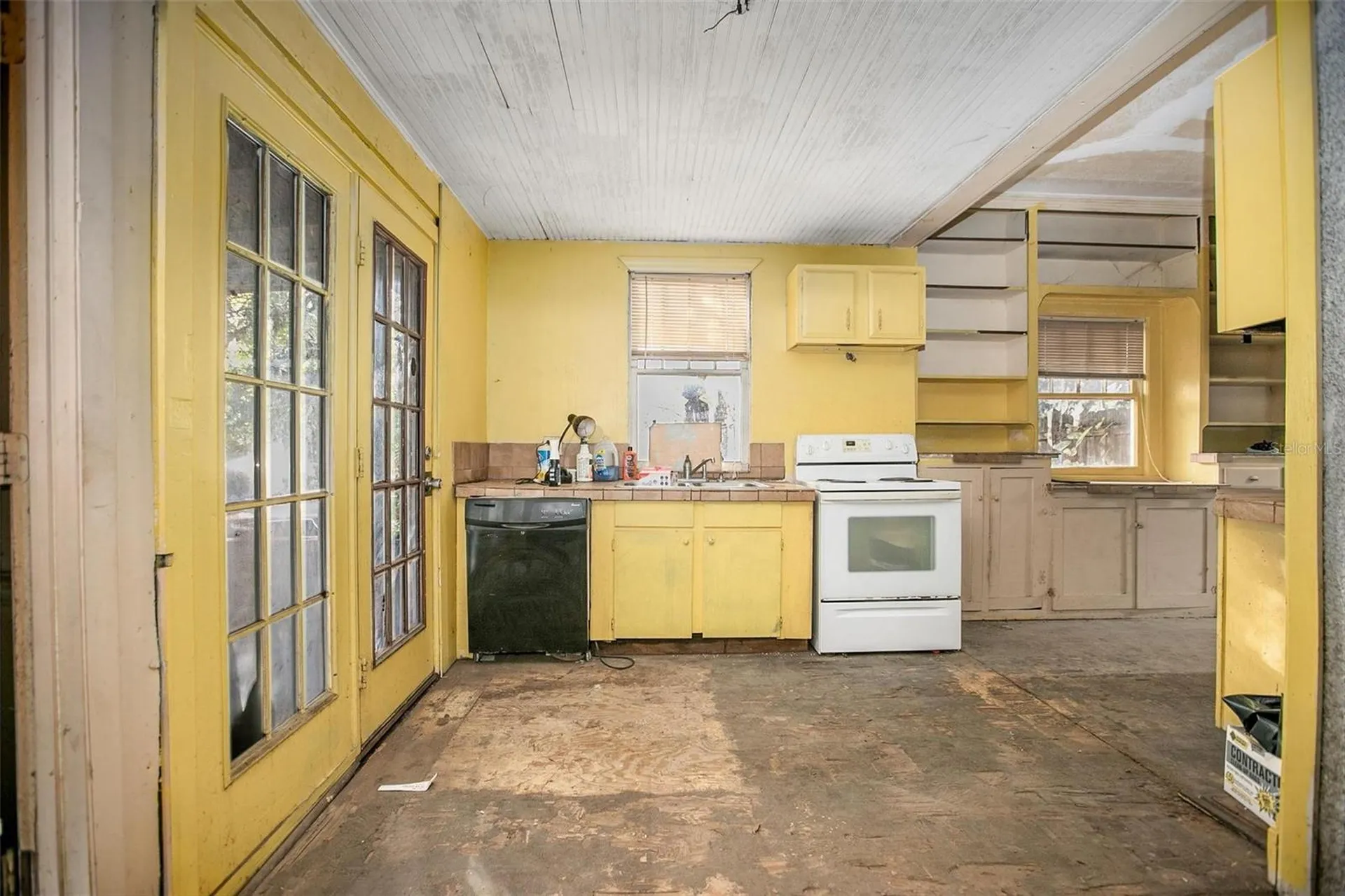 1430 E New York Avenue Deland FL 32724